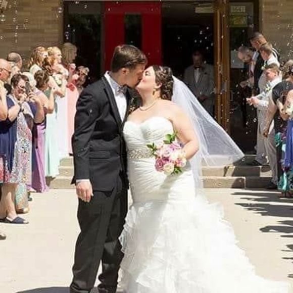 Meet your Posher, Krista - Picture 1 of 1